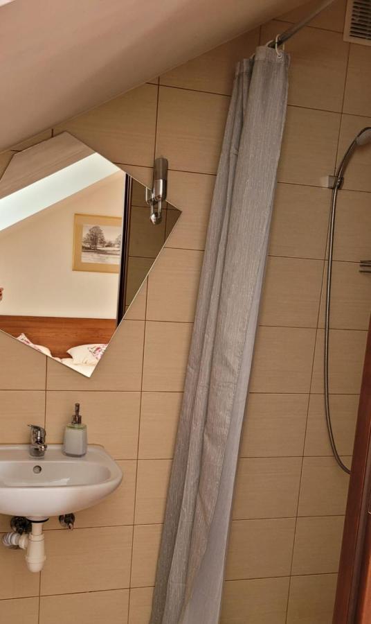 Siedlisko Roztocze Potoczek Hotel Adamow  ภายนอก รูปภาพ