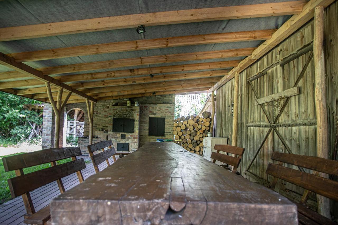 Siedlisko Roztocze Potoczek Hotel Adamow  ภายนอก รูปภาพ